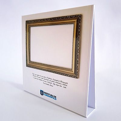 Stand com Moldura Porta-Retrato